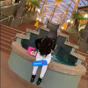 Meet your Posher, Bernice